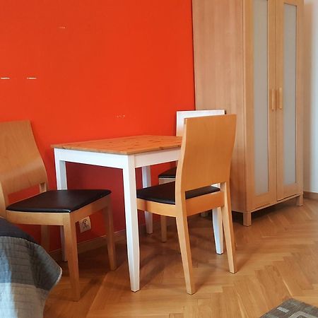 Cinnamon Hostel Wroclaw Exterior photo
